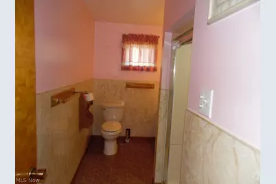 22122 Valley View Drive, West Lafayette, OH 43845 - Photo 7