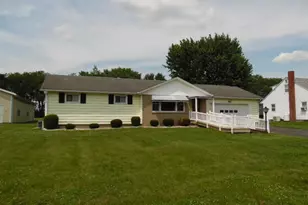 22122 Valley View Dr, West Lafayette, OH 43845 - Photo 15