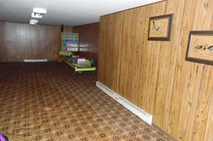 22122 Valley View Dr, West Lafayette, OH 43845 - Photo 9