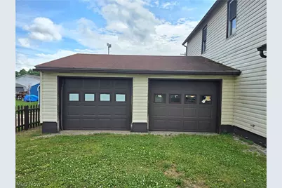 2380 S Lawn Avenue, Coshocton, OH 43812 - Photo 9