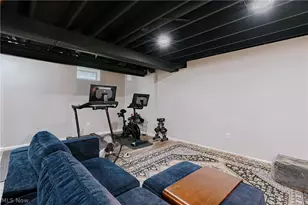 434 Douglas St, Akron, OH 44307 - Photo 23