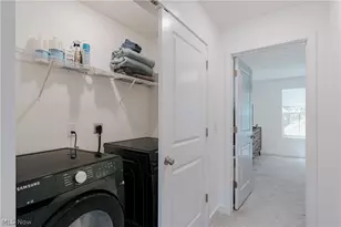 434 Douglas St, Akron, OH 44307 - Photo 17