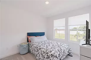 434 Douglas St, Akron, OH 44307 - Photo 21