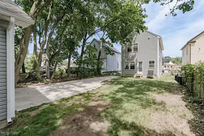 434 Douglas Street, Akron, OH 44307 - Photo 29