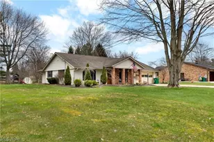 391 Kathleen Dr, Jefferson, OH 44047 - Photo 3