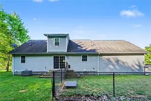 1310 Morning Star Dr, Roaming Shores, OH 44084 - Photo 25