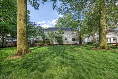 1785 Holdens Arbor Run, Westlake, OH 44145 - Photo 7