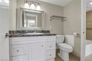 12550 Lake Ave, Oakwood, OH 44107 - Photo 23