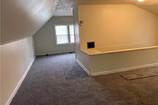 815 Russell Ave, Akron, OH 44307 - Photo 3