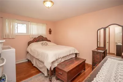 6145 Hollydale Avenue NE, Canton, OH 44721 - Photo 25