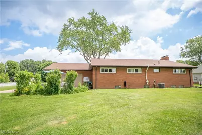 6145 Hollydale Avenue NE, Canton, OH 44721 - Photo 35