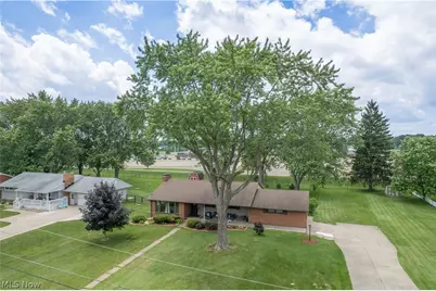 6145 Hollydale Avenue NE, Canton, OH 44721 - Photo 45