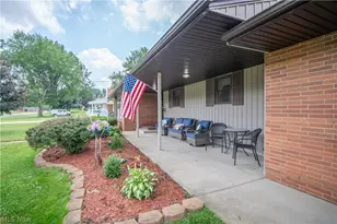 6145 Hollydale Ave NE, Canton, OH 44721 - Photo 5