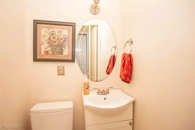 6145 Hollydale Avenue NE, Canton, OH 44721 - Photo 19