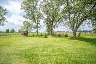 6145 Hollydale Ave NE, Canton, OH 44721 - Photo 39