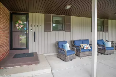 6145 Hollydale Avenue NE, Canton, OH 44721 - Photo 7