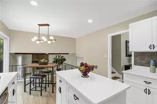 1581 N Circle View Dr, Green Hills, OH 44131 - Photo 17