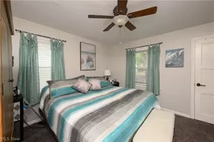 1421 Castlewood Ave SW, North Canton, OH 44720 - Photo 9