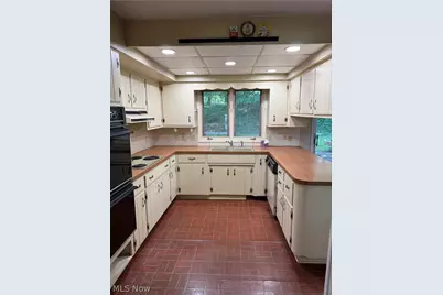 3791 Butterfield Drive, Akron, OH 44319 - Photo 3