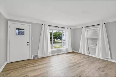 6207 Delora Avenue, Brooklyn, OH 44144 - Photo 11