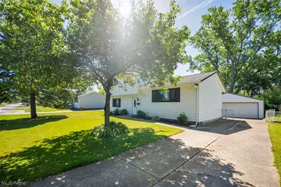7386 Primrose Drive, Mentor on the Lake, OH 44060 - Photo 3