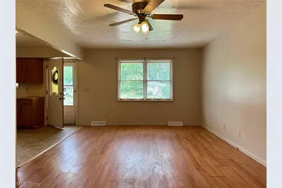 4827 Dunsmore Avenue, Ashtabula, OH 44004 - Photo 3