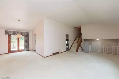 2207 Jacqueline Drive, Parma, OH 44134 - Photo 11