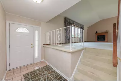 2207 Jacqueline Drive, Parma, OH 44134 - Photo 5