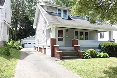 34 E Rosewood Avenue, Akron, OH 44301 - Photo 1