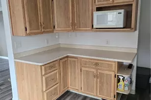 1024 Quentin Rd, Eastlake, OH 44095 - Photo 3