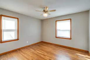 29800 Robert St, Wickliffe, OH 44092 - Photo 11