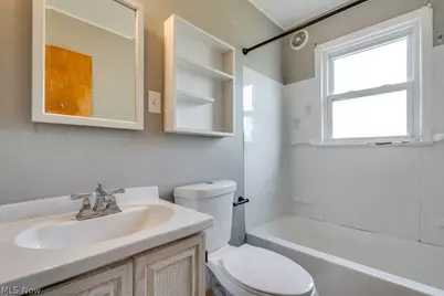29800 Robert Street, Wickliffe, OH 44092 - Photo 15