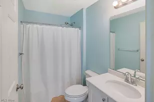 679 Jockey's Cir, Avon Lake, OH 44012 - Photo 17