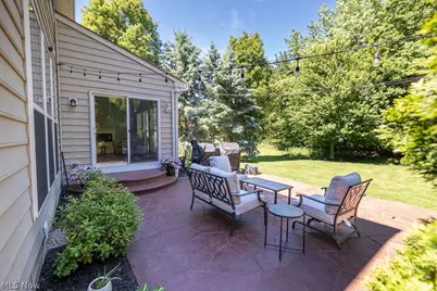 679 Jockeys Circle, Avon Lake, OH 44012 - Photo 23