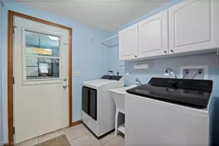 923 Hillside Dr, Amherst, OH 44001 - Photo 17