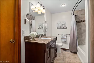 923 Hillside Drive, Amherst, OH 44001 - Photo 21