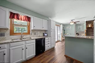 923 Hillside Dr, Amherst, OH 44001 - Photo 11