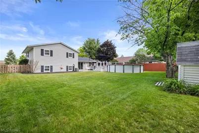 923 Hillside Drive, Amherst, OH 44001 - Photo 37