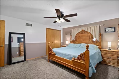 923 Hillside Drive, Amherst, OH 44001 - Photo 23