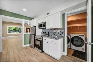 9313 Crestwood Dr, Loveland, OH 44130 - Photo 13