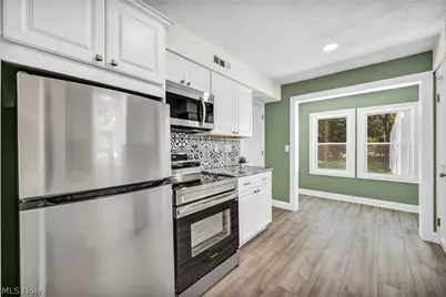 9313 Crestwood Drive, Loveland, OH 44130 - Photo 17