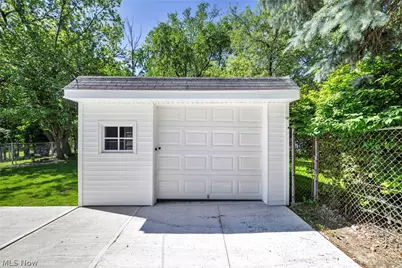 9313 Crestwood Drive, Loveland, OH 44130 - Photo 41