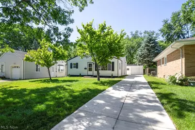 9313 Crestwood Drive, Loveland, OH 44130 - Photo 3