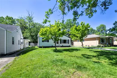 9313 Crestwood Drive, Loveland, OH 44130 - Photo 5