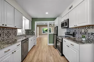 9313 Crestwood Dr, Loveland, OH 44130 - Photo 11