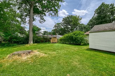 2225 16th Street, Cuyahoga Falls, OH 44223 - Photo 25