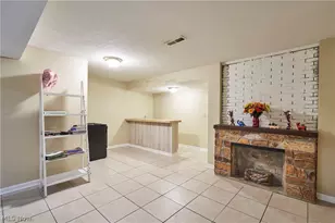 6318 Oak Point Estates, Lorain, OH 44053 - Photo 25