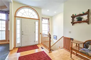 6318 Oak Point Estates, Lorain, OH 44053 - Photo 7