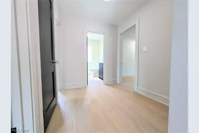 3270 Yorkshire Road, Cleveland Heights, OH 44118 - Photo 17