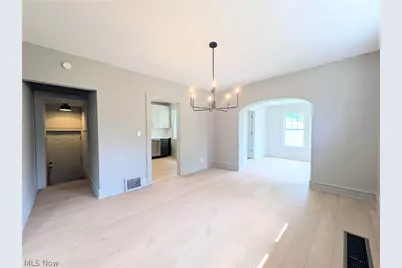 3270 Yorkshire Road, Cleveland Heights, OH 44118 - Photo 9